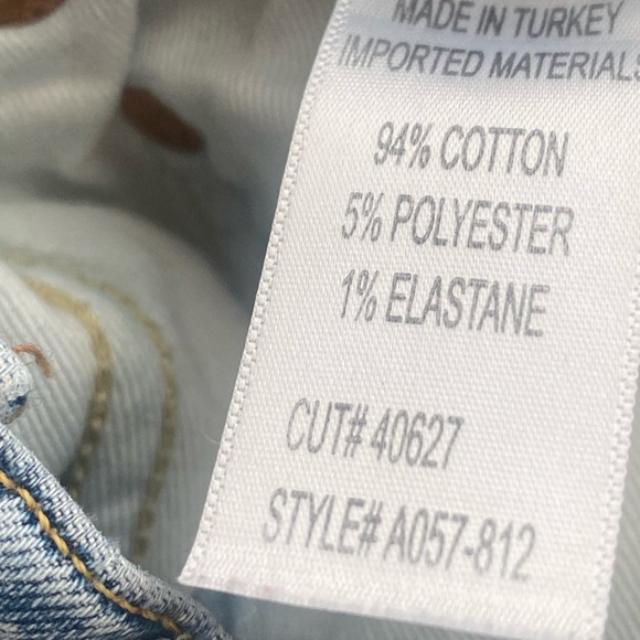 Agolde High Waisted Distresses Cropped Jeans with Raw Hem. Size 28. - Picture 11 of 12